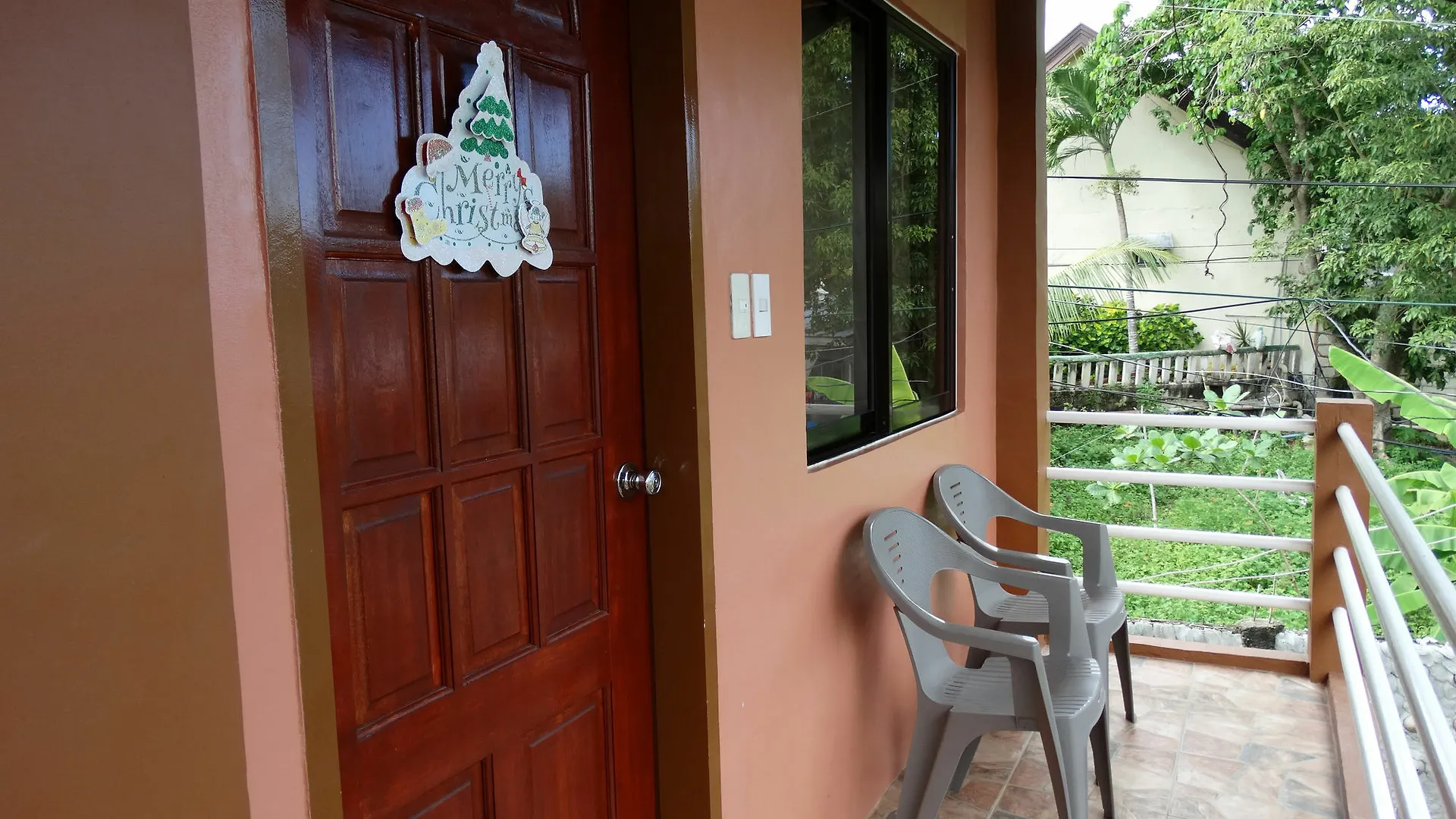 Hotel Alona Grove Tourist Inn Tawala